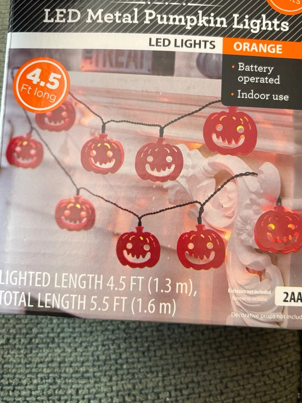 Halloween decorations Metal pumpkin lights NIB